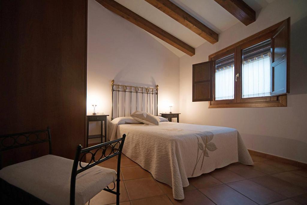 Apartamentos Casa Vidal Adahuesca 部屋 写真