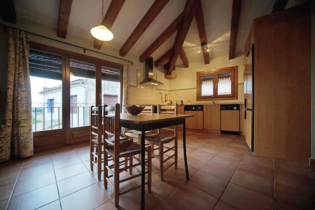 Apartamentos Casa Vidal Adahuesca 部屋 写真